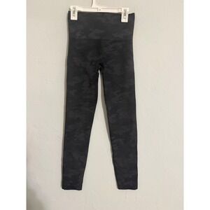 Spanx Look At Me Now Seamless Leggings Black Camo High Rise‎ Small 20119R